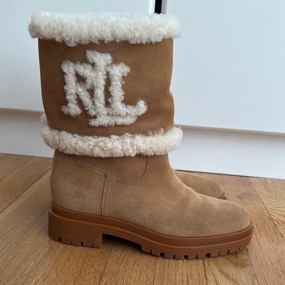 Women's Tan Shearling Boots - Picture 5 of 6